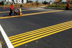 Thi Công Sơn Kẻ Vạch Dẻo Nhiệt Phản Quang Synthetic