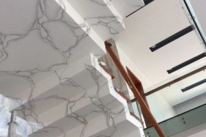 Sơn giả đá cầu thang sang trọng đẹp nhất 2026