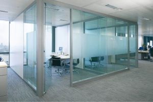 Thi công vách kính văn phòng chất lượng