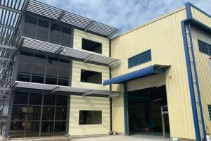 Dịch vụ thi công nhôm kính nhà xưởng chất lượng