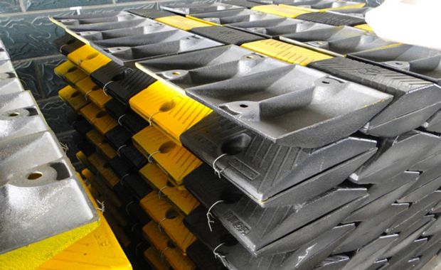 Gờ giảm tốc thép đúc