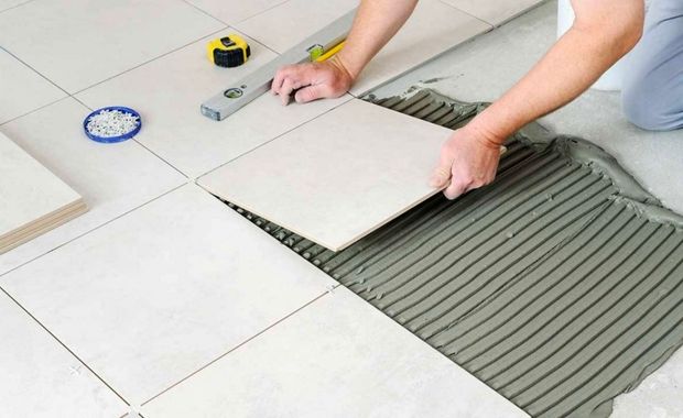 Tiến hành ốp lát gạch