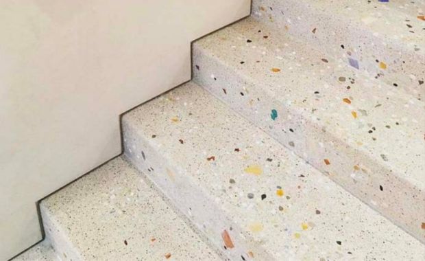 Cầu thang đá mài terrazzo