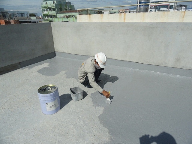 Phủ sơn chống thấm flinkote no3 lần thứ hai