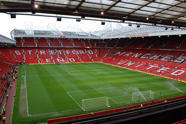 Sân bóng đá Old Trafford