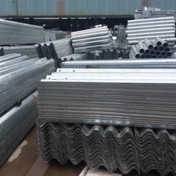 Hộ lan tôn sóng là gì?