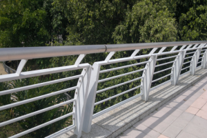 Quy trình sản xuất lan can thành cầu đạt chuẩn quốc tế 2026