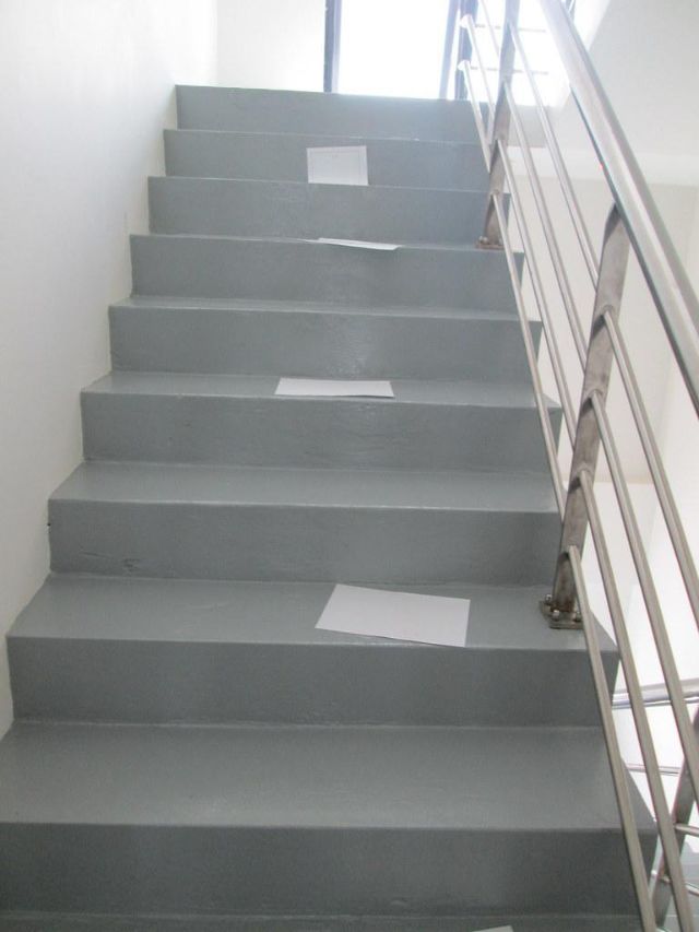 Sơn epoxy bậc cầu thang cho văn phòng