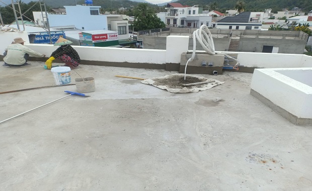 Khảo Sát và Chuẩn Bị Bề Mặt