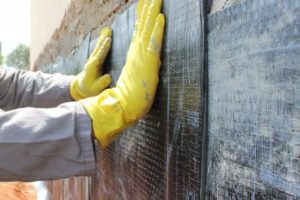 9 Cách chống thấm tường nhà liền kề [Xử lý hiệu quả]