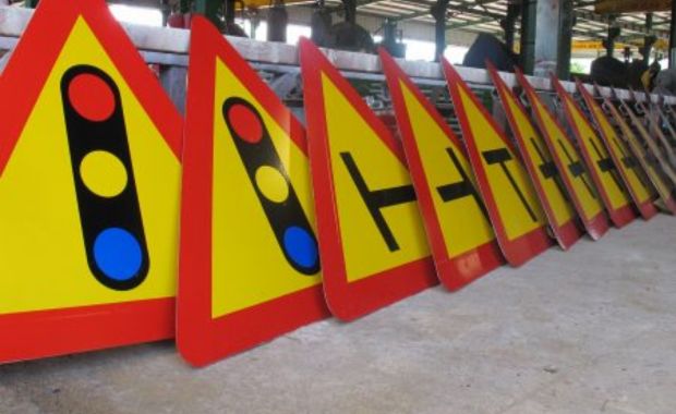 Dịch vụ gia công biển báo giao thông