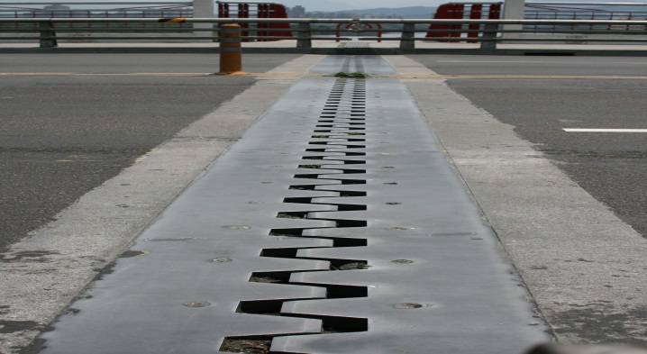 Khe Co Giãn Trên Cầu