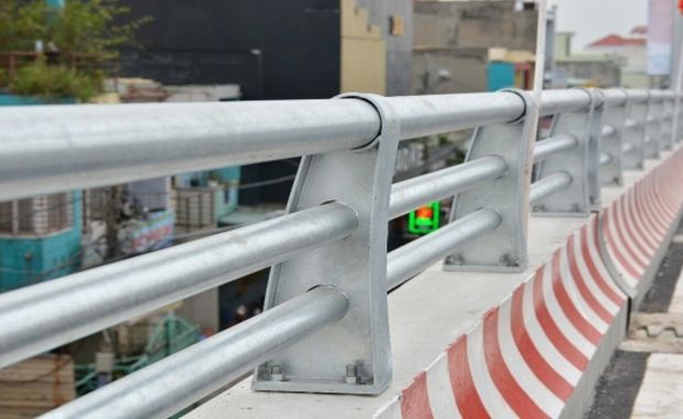 Dịch vụ gia công lan can cầu đường theo yêu cầu