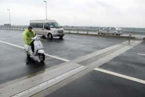 Sản xuất khe co giãn cầu, ray thép, răng lược, cao su chuẩn GTVT