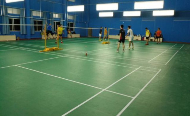 Bí quyết bảo trì và bảo dưỡng sân cầu lông sau khi sửa chữa