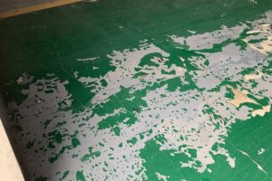 Lật tẩy nguyên nhân khiến sơn sàn Epoxy bị bong tróc