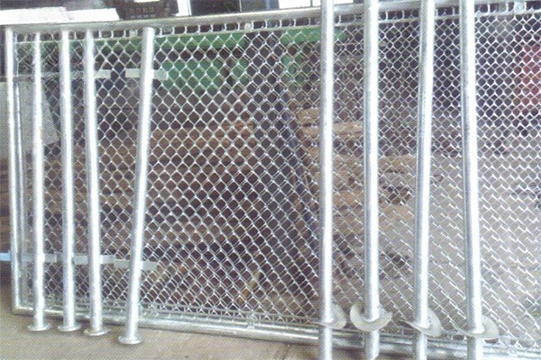 Quy trình chi tiết cách làm hàng rào lưới b40 đúng kỹ thuật