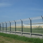 Báo giá thi công hàng rào lưới B40 bền vững cho mọi công trình