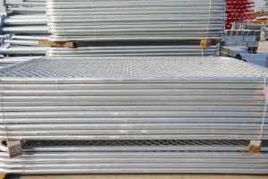 Hàng rào lưới B40 – Giải pháp hàng rào thép kinh tế và an toàn