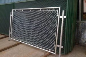 Báo giá hàng rào B40, báo giá thi công mới nhất 2026