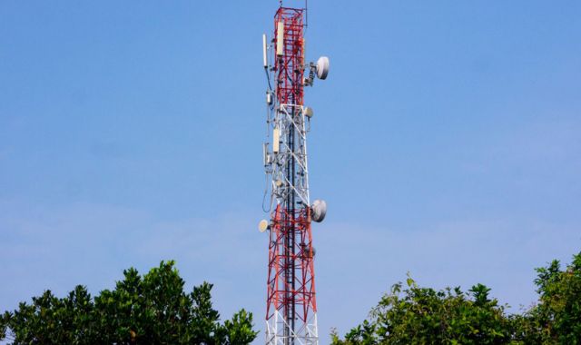 Chuyên gia lắp đặt và bảo vệ hạ tầng trạm BTS