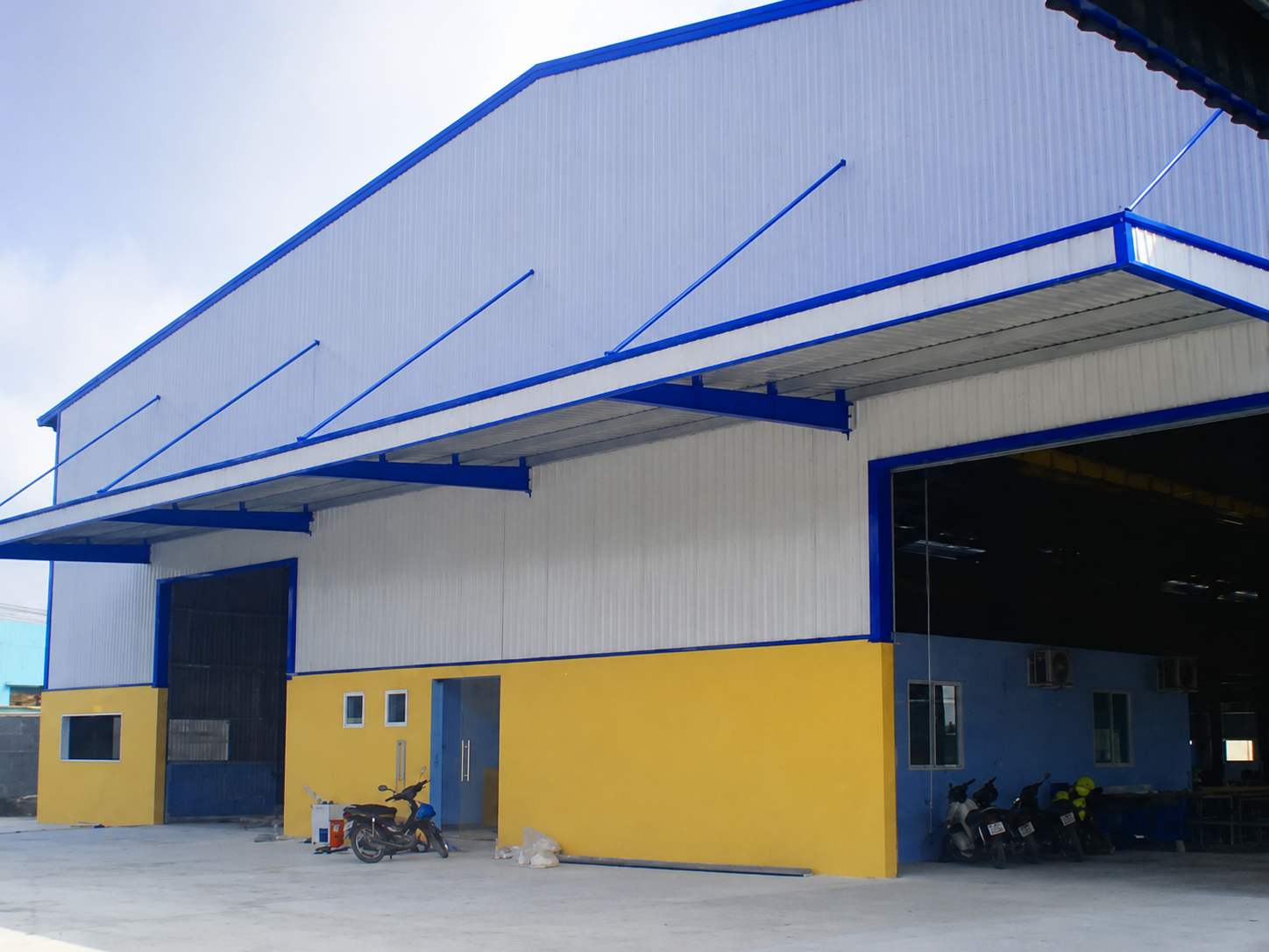 Giải Pháp Mái Canopy Khung Thép Chịu Lực
