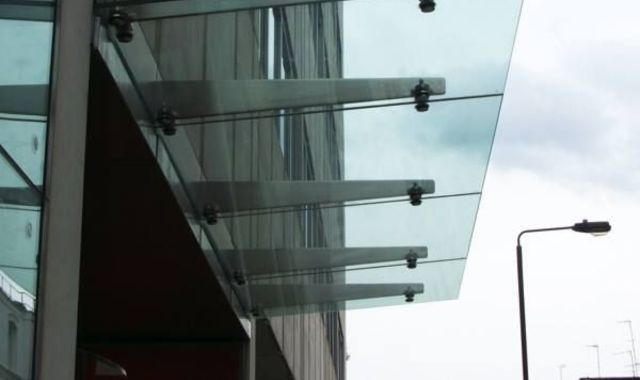 Thiết kế Canopy dạng treo