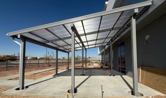 Thi công mái canopy chuyên nghiệp và uy tín tại TPHCM