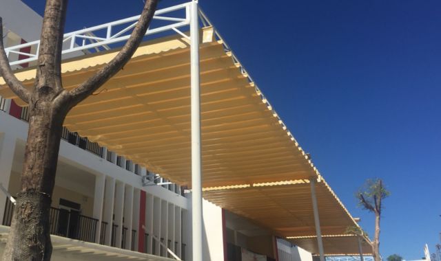 20+ Mẫu thiết kế mái canopy nhà phố và sảnh đón biệt thự đẹp 2026