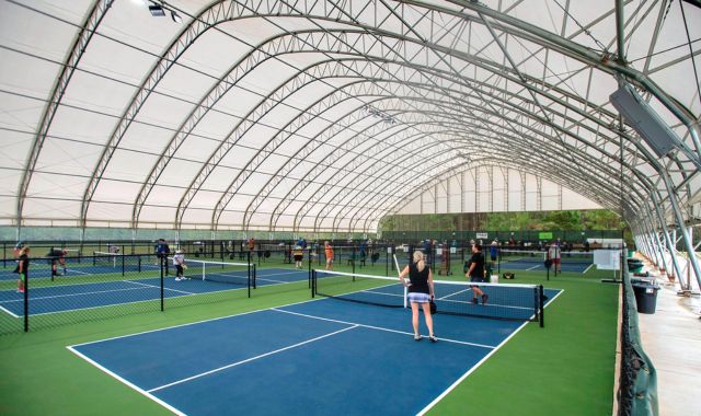 Mái canopy sân thể thao